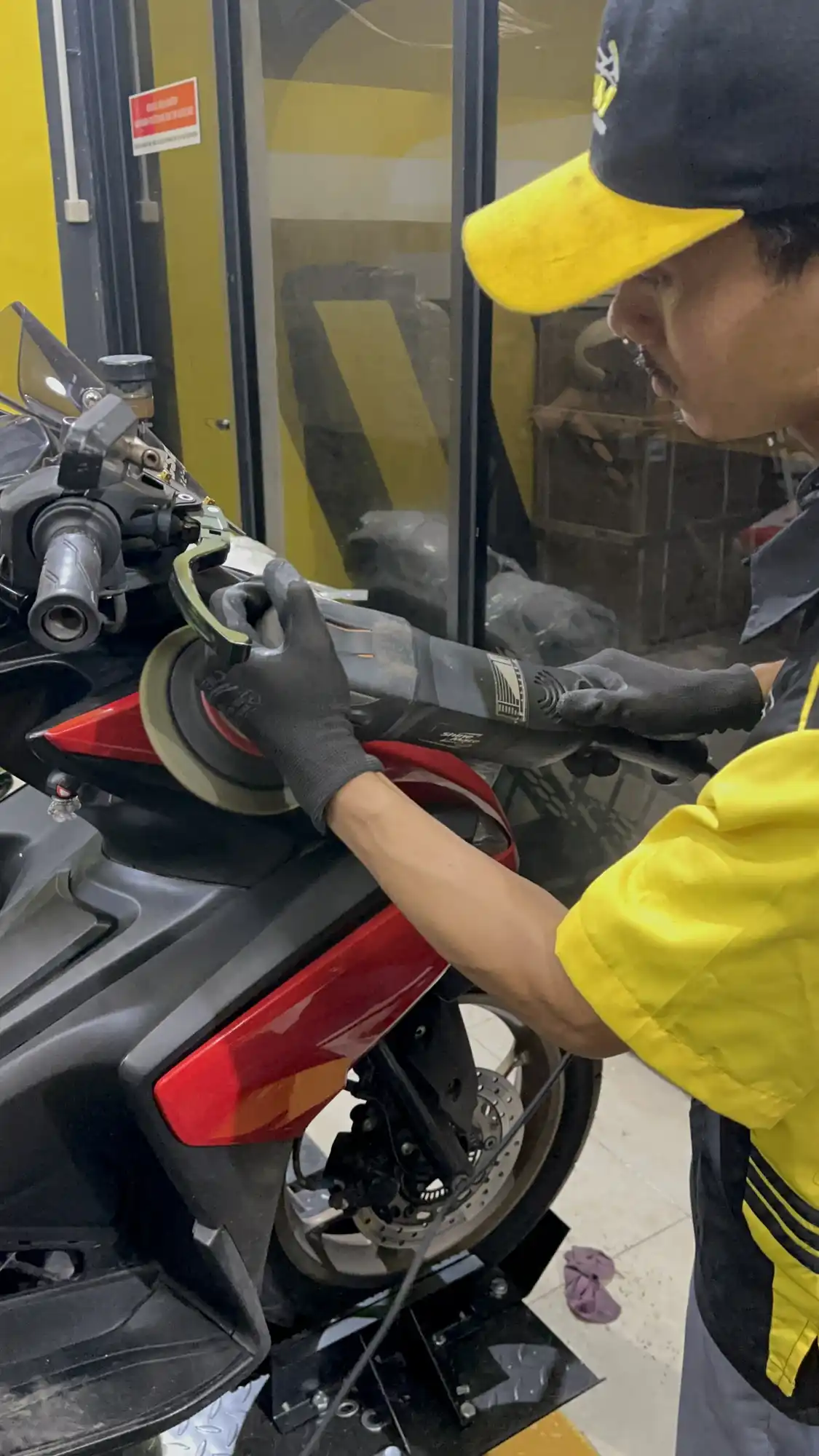 Paket Full Clean Detail