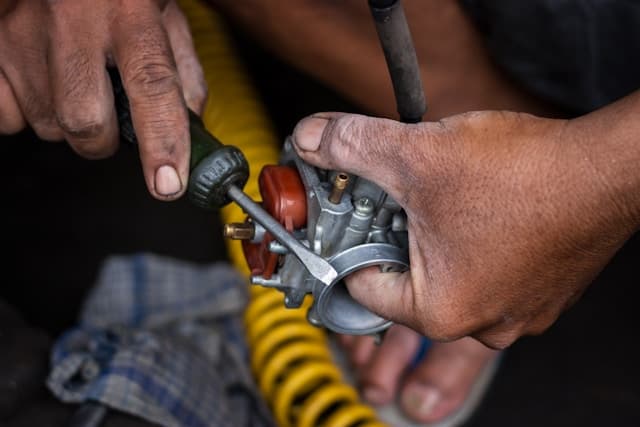 Panduan Membongkar Mesin Motor: Persiapan, Urutan, dan Tips-Tipsnya