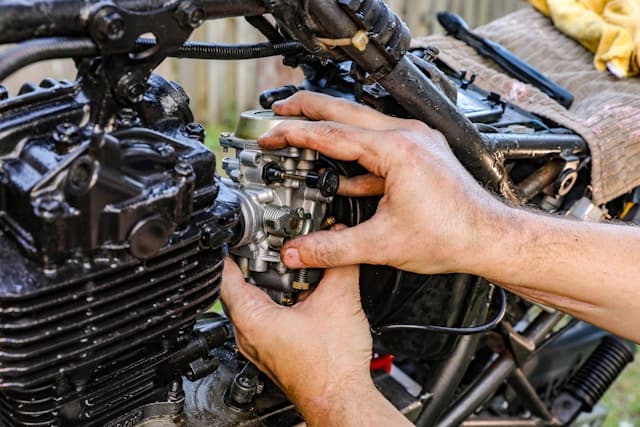 Fungsi ECU Motor: Cara Kerja, Manfaat, Penyebab Kerusakan dan Cara Merawatnya