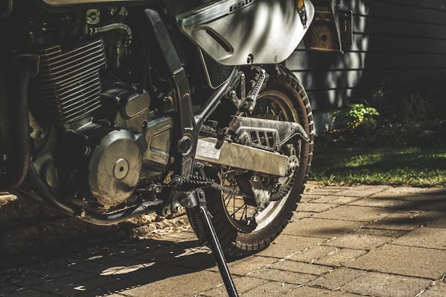 Kampas Ganda Habis? Cek Ciri-Cirinya dan Atasi Sebelum Motor Bermasalah