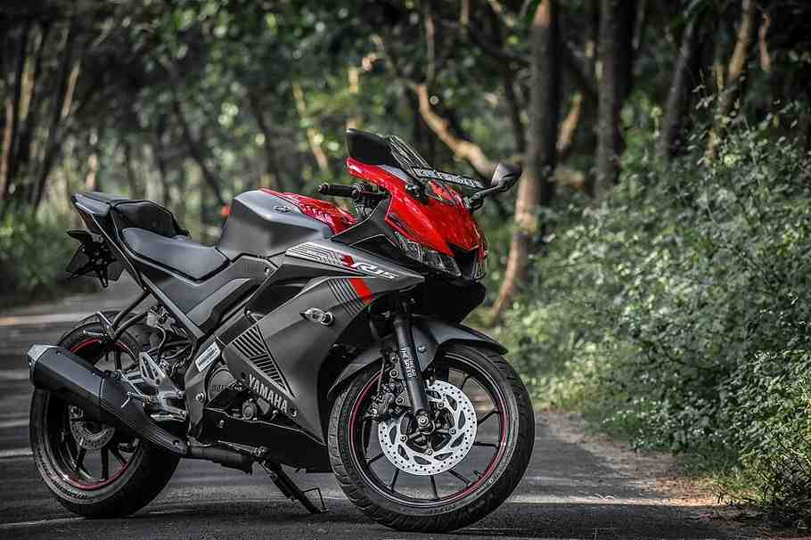 960px-Yamaha R15 V3.0 (2)